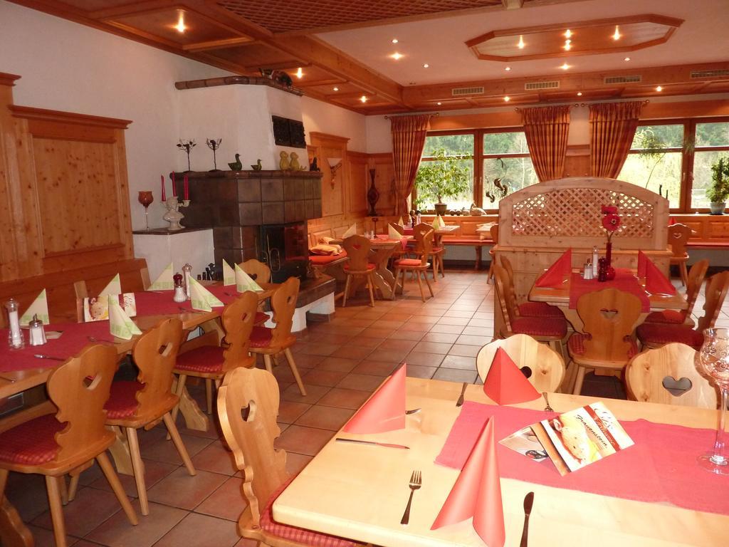 Landgasthaus Am Frauenstein Hotel Hinterweidenthal Bagian luar foto